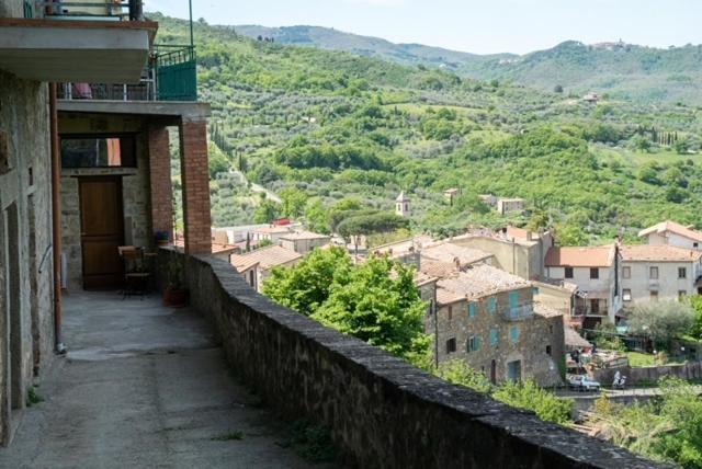 Cantina Nel Castello Montegiovi Zewnętrze zdjęcie